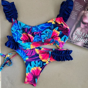 conjunto hawai  top vuelitos 2.0 + bottoms vuelitos 2.0