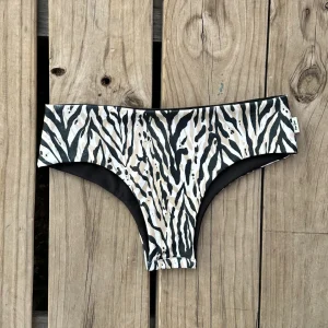 Pantaleta clasica reversible  africa/negro