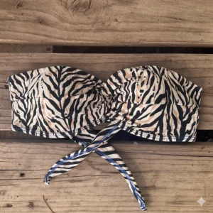 strapless  cruzado  africa