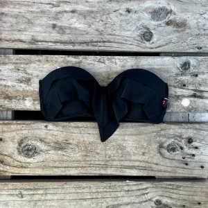 strapless  vuelitos negro