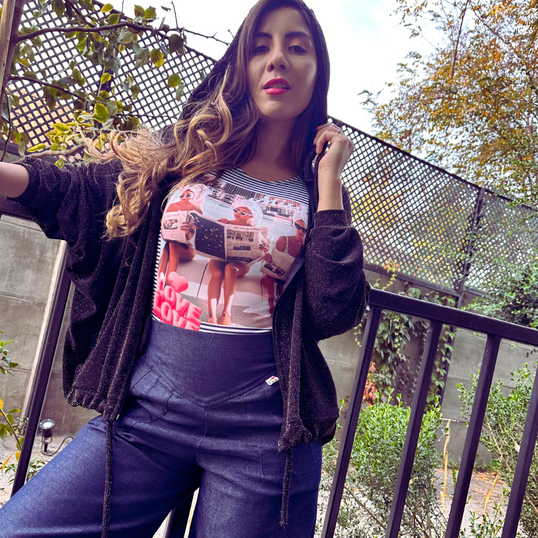 poleron shine negro con brillos dorados - Imagen 2